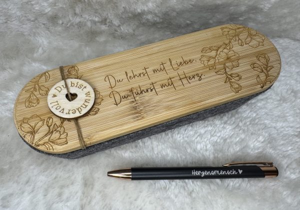 Stiftetui mit Stift