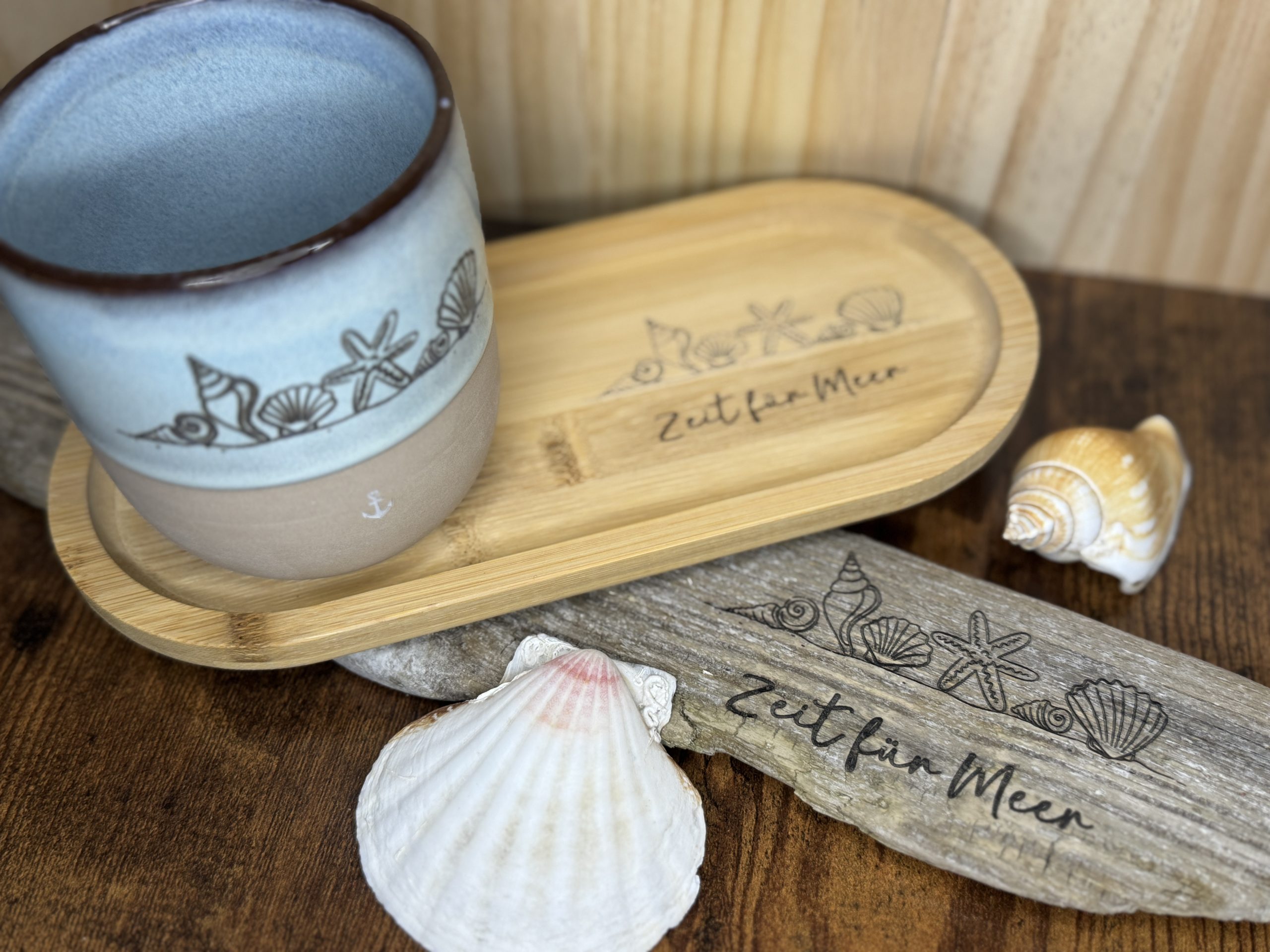 Tassen mit Tablett – Bild 2