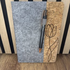 Notizbuch mit Kugelschreiber