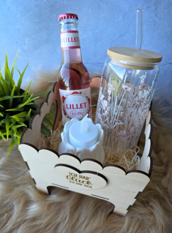 Blumenbox – Laserdatei | Geschenkbox mit Herz | Blumenkorb aus Holz | DIY Verpackung & Dekobox