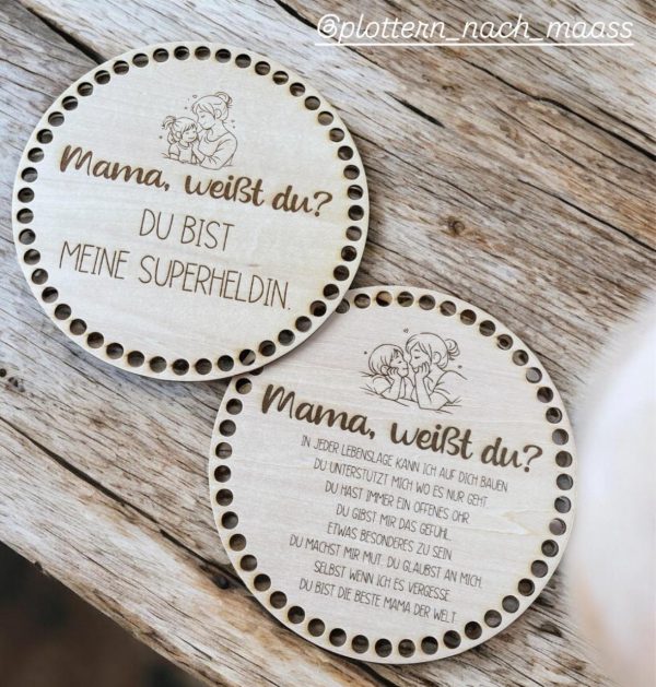 671731938_26558285097158657_3700101685399023176_n Mama, weißt du? – Laserdatei | Geschenk für Mama | Holzschild mit Spruch & Gravur | inkl. Gewerbelizenz