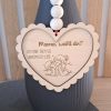 672014088_2717838915257319_5962219295634246283_n Mama, weißt du? – Laserdatei | Geschenk für Mama | Holzschild mit Spruch & Gravur | inkl. Gewerbelizenz