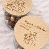 PHOTO-2026-04-15-21-32-17 Mama, weißt du? – Laserdatei | Geschenk für Mama | Holzschild mit Spruch & Gravur | inkl. Gewerbelizenz